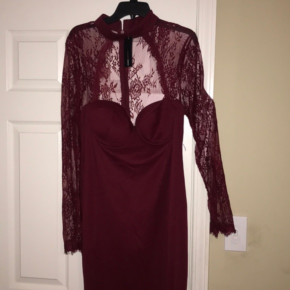 Maroon dress. Never worn - Picture 4 of 4